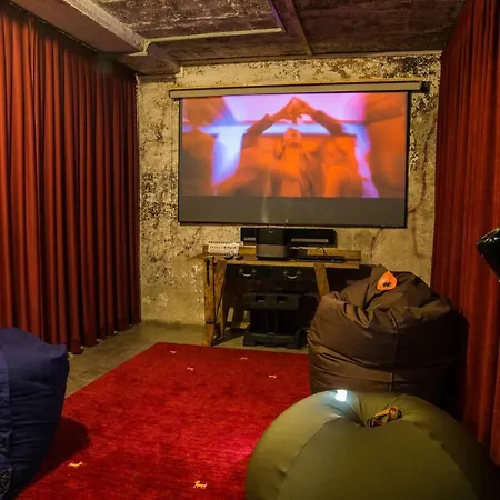Carli's Base Camp בית נופש פרידריכסהאפן